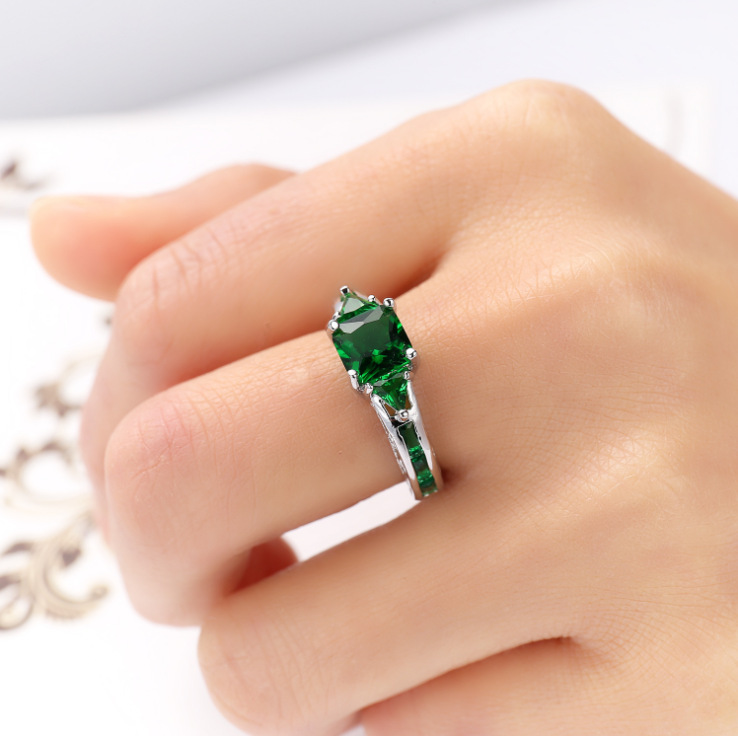 925 Sterling Silver Plating Princess Cut Green Cubic Zirconia CZ Engagement Ring Emerald Engagement Ring