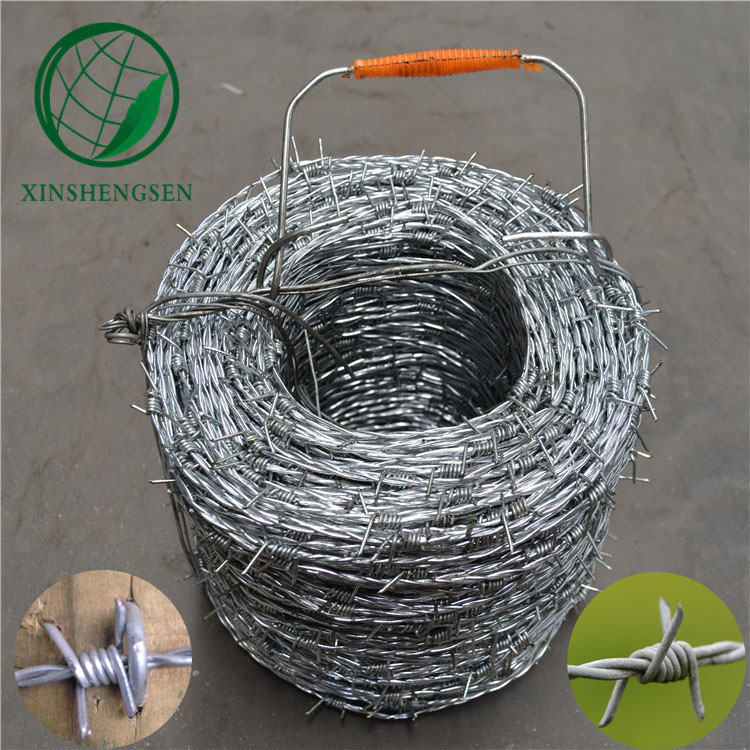 High quality Barb Wire Price Per Roll / Galvanized Barbed Wire Farm Fence